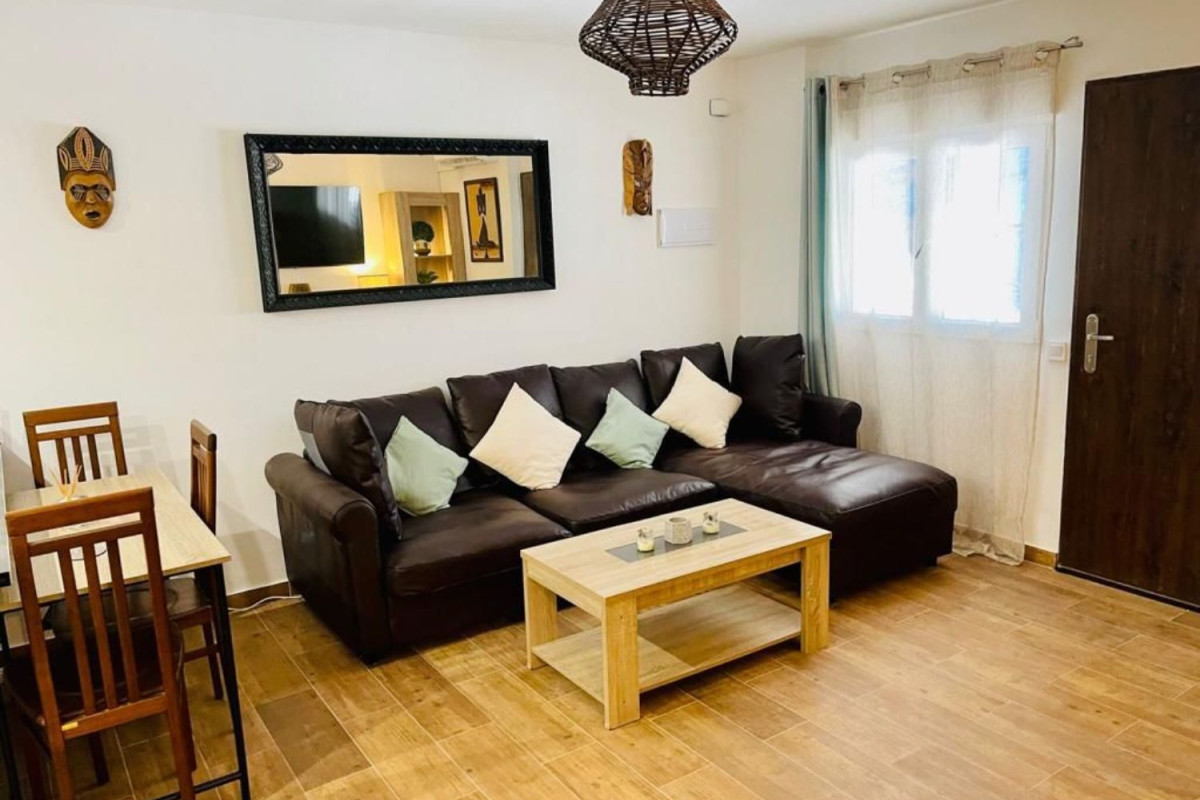 Продажа квартиры на Calle Sauce, Фуэнхирола
 photo 4