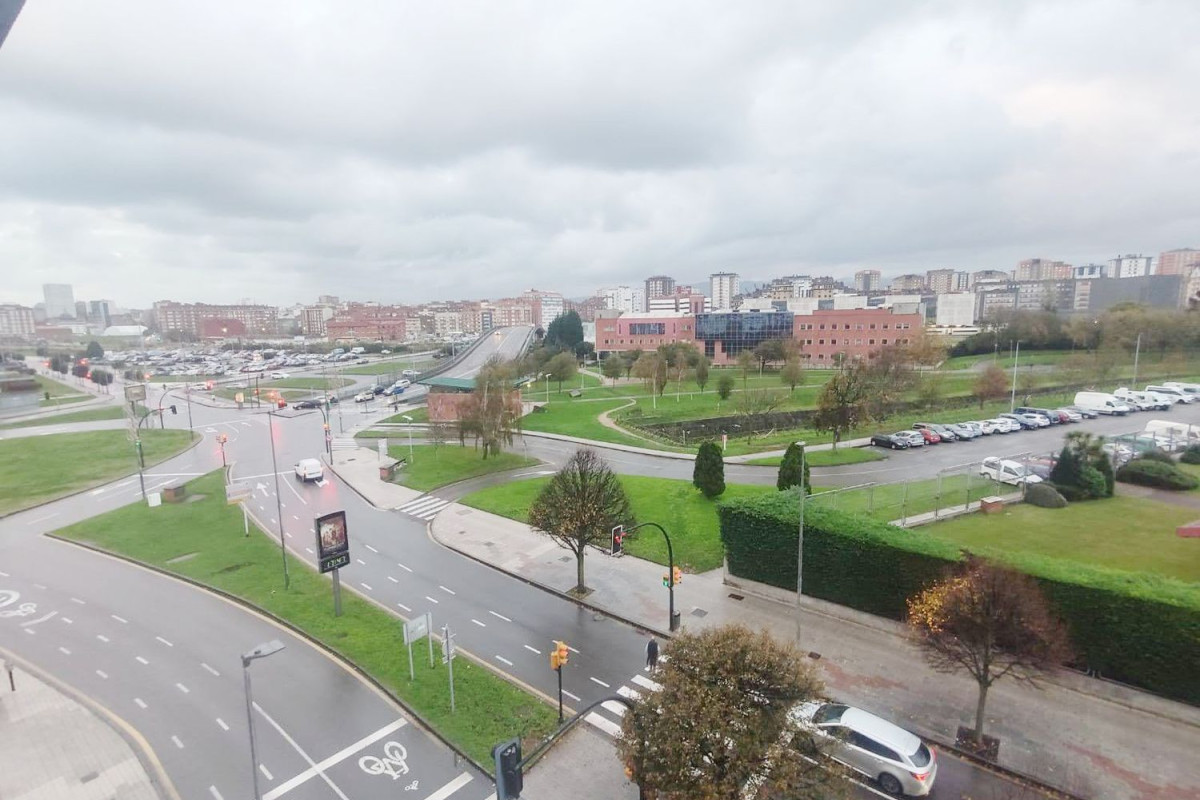 Sale of apartment in Avenida JOSE MANUEL PALACIO, Gijón
 photo 4