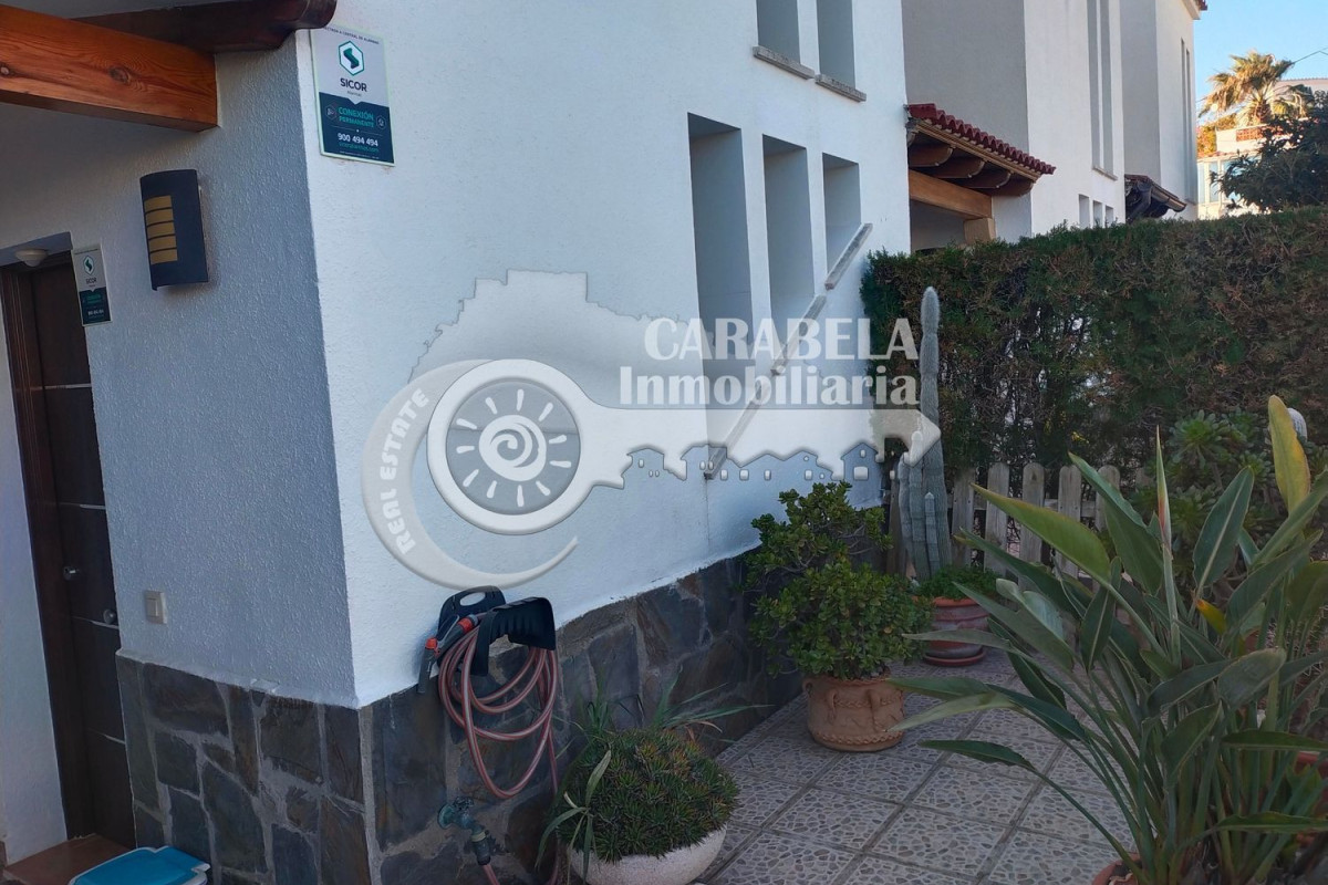 Sale of townhouse in  Avenida de la Estacion, 103 , Peñíscola photo 2