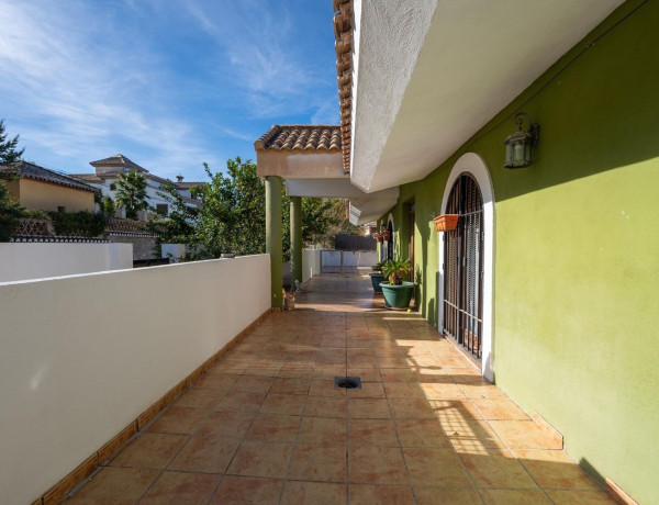 Chalet independiente en venta en  Calle Río Duero, 74, Las Gabias photo 4