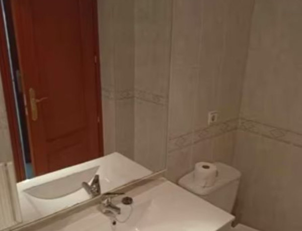 Apartment for sale in Plazuela de la Fuente Clara, Salamanca thumbnail 1