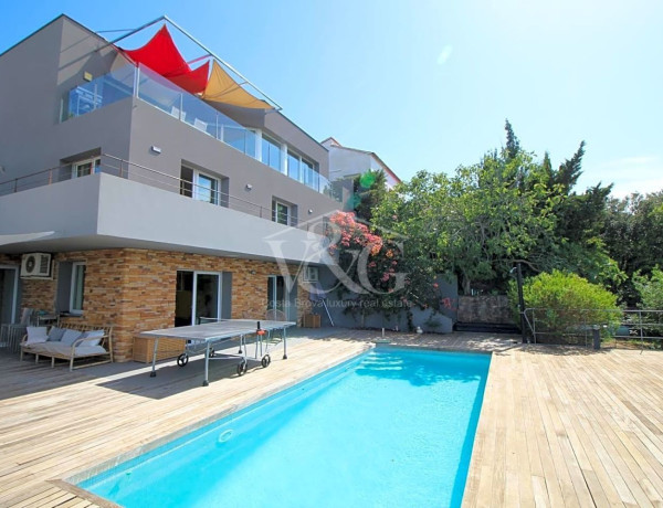 Detached villa for sale in Calle Catalonia, Begur thumbnail 1