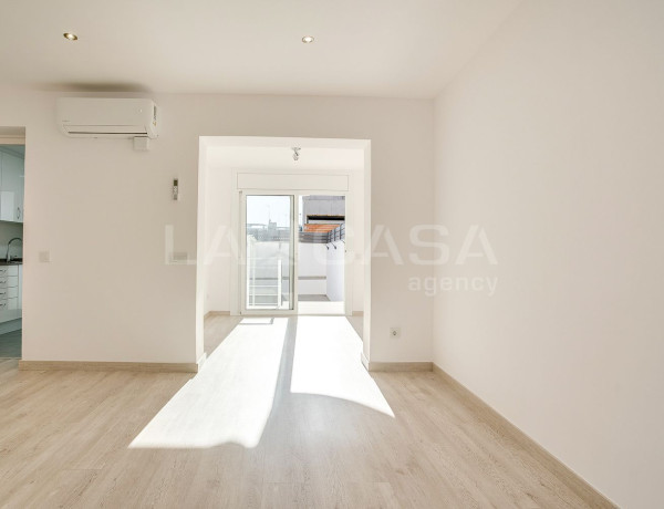 Bajo en venta en Calle de Santa Teresa, Gavà thumbnail 2