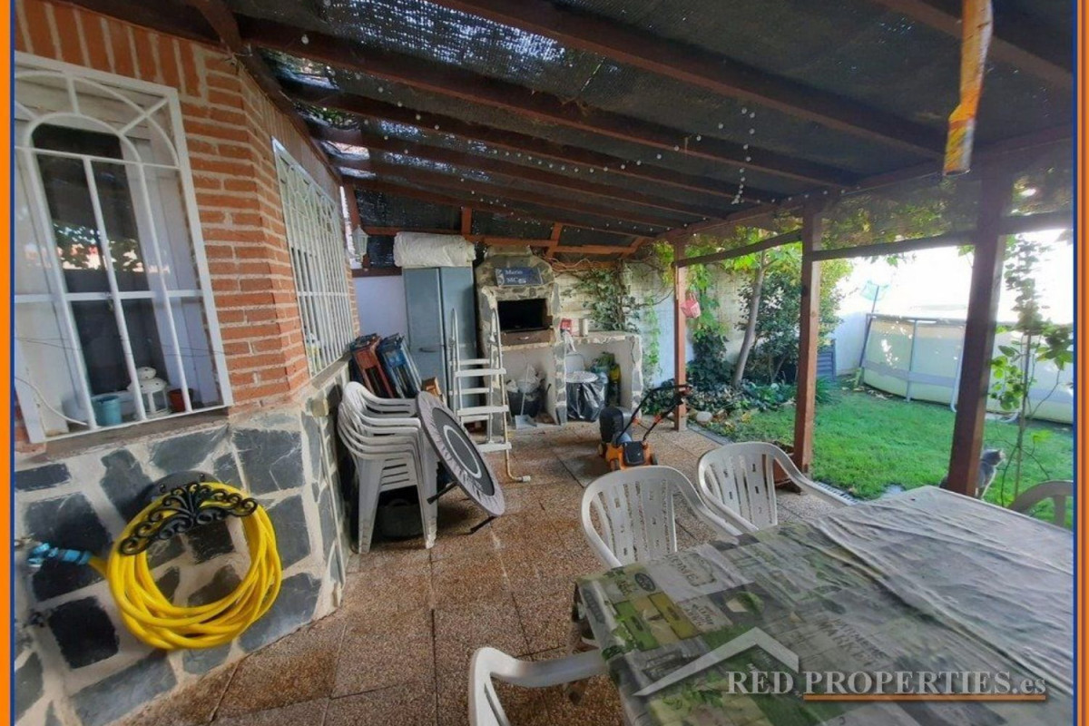 Venta de chalet adosado en , Chozas de Canales photo 3