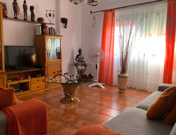 Продажа квартиры в  Calle agustin Zurbarán s/n, Santa Lucía de Tirajana photo 2