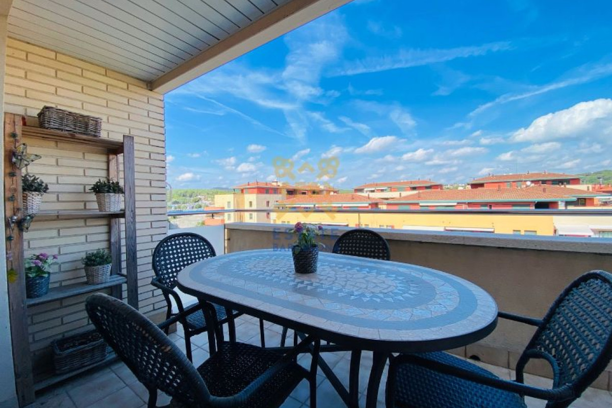 Duplex sale in Avenida de fenals, Lloret de Mar photo 1