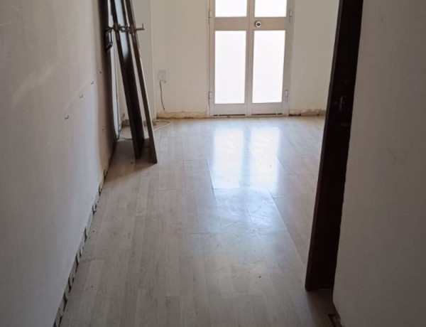 Piso en venta en  Calle Virgen de los Desamparados, Dos Hermanas photo 4