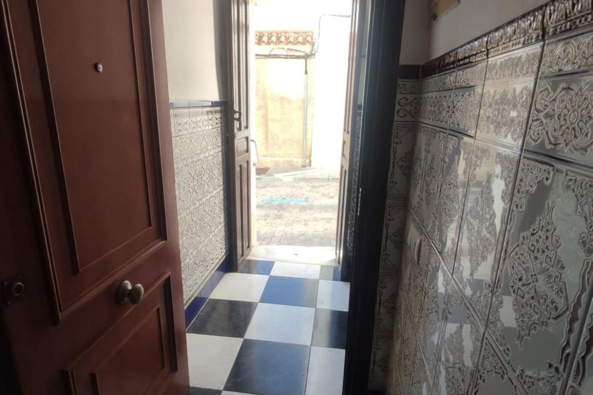 Продажа отдельного шале в Центро Сьюдад , Сан-Фернандо photo 2