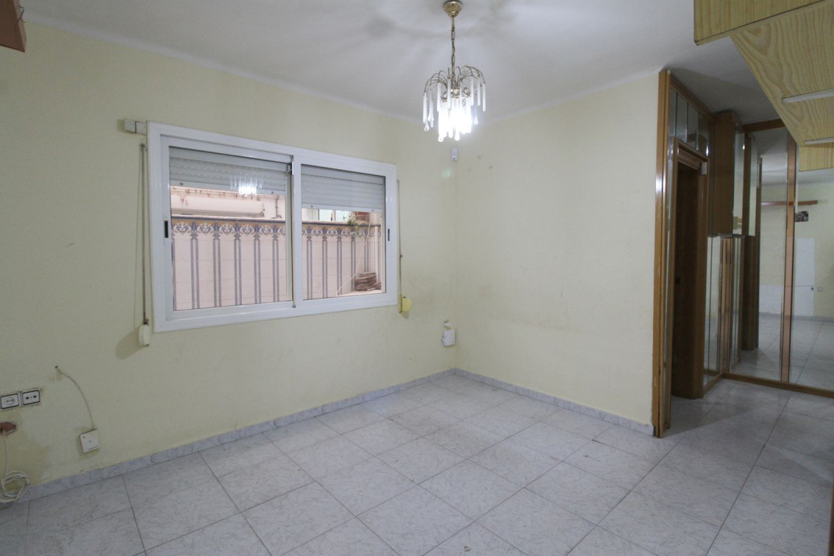 Продажа квартиры на PUBILLA CASAS, Эсплюгес-де-Льобрегат
photo 1
