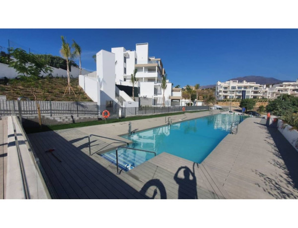 First floor for sale in  Calle Polonia, Estepona photo 4