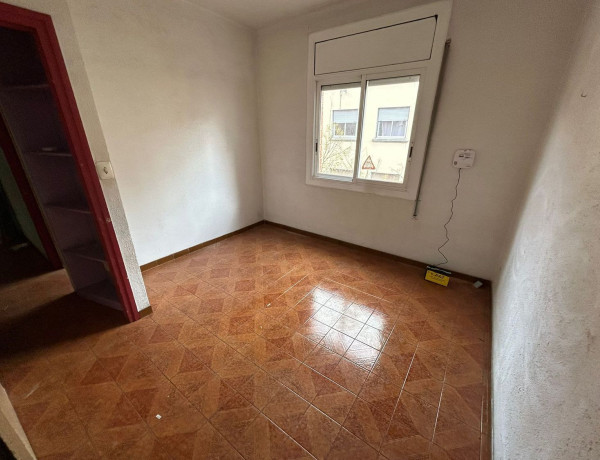 Piso en venta en  Calle Treball, Hospitalet de Llobregat photo 2