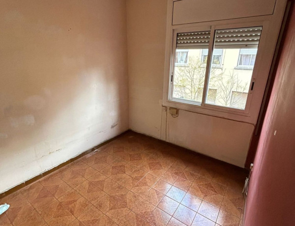 Piso en venta en  Calle Treball, Hospitalet de Llobregat photo 4