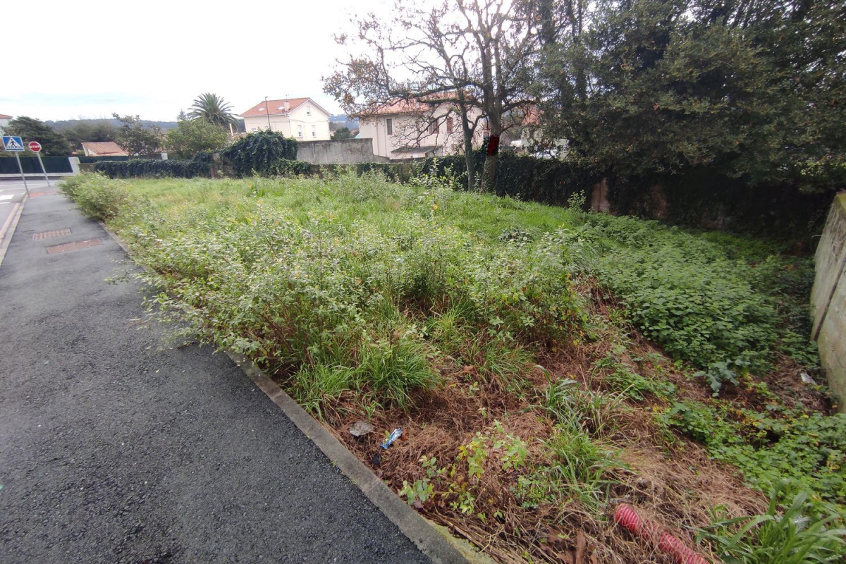 Land for sale in Oleiros, A Coruña photo 2
