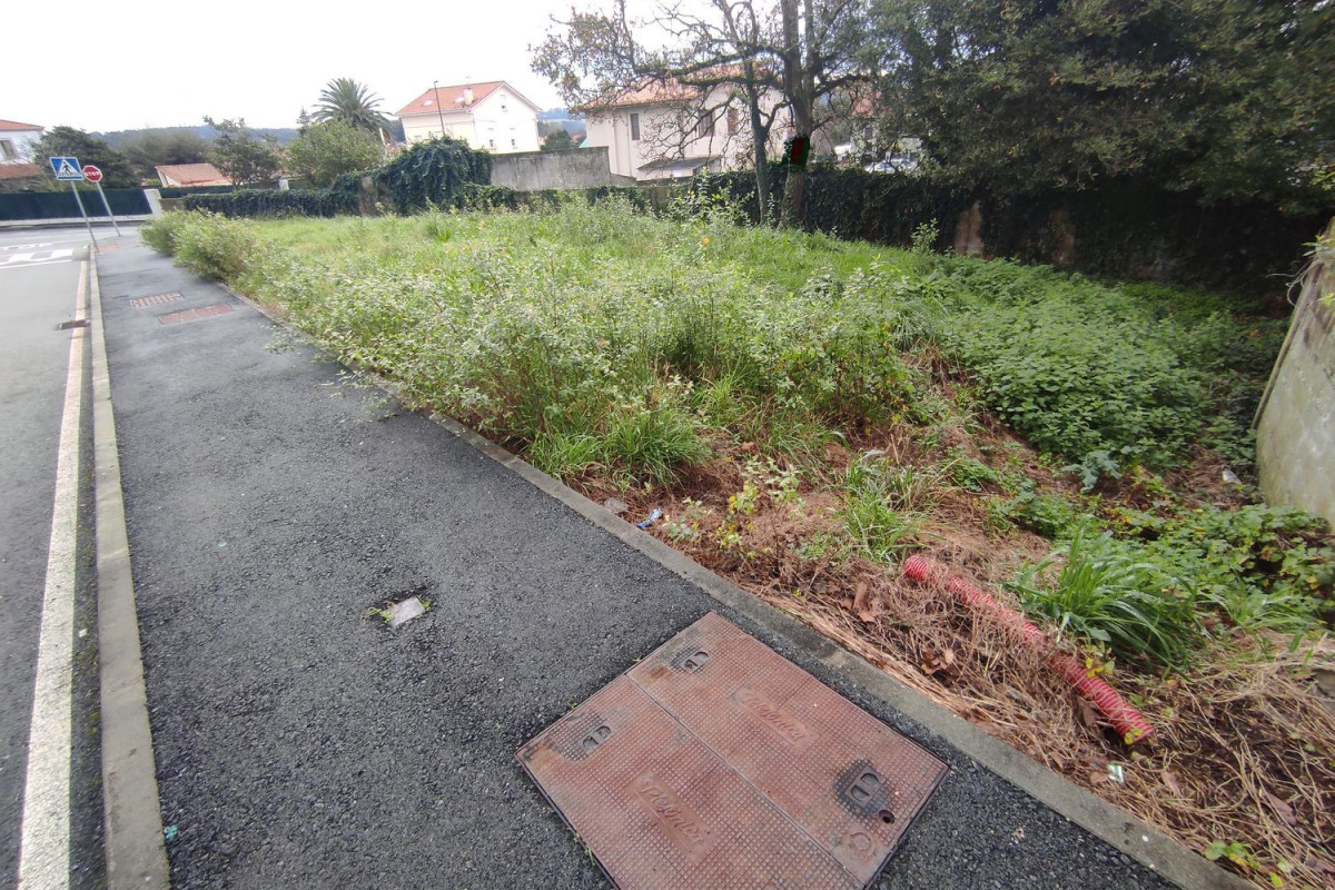Land for sale in Oleiros, A Coruña photo 3