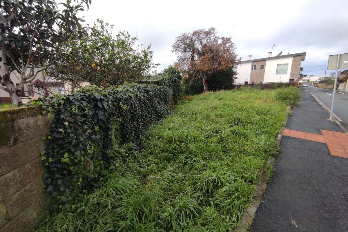 Land for sale in Oleiros, A Coruña photo 4