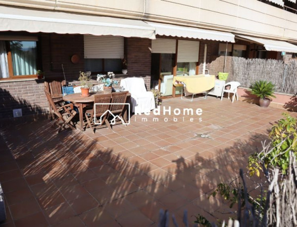 First floor for sale in melinia jesenka, Sabadell photo 1