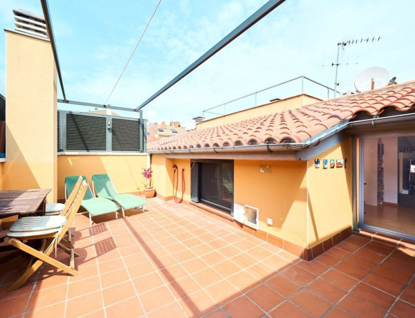Duplex for sale in Antonio Gaudi, Sant Boi de Llobregat photo 1