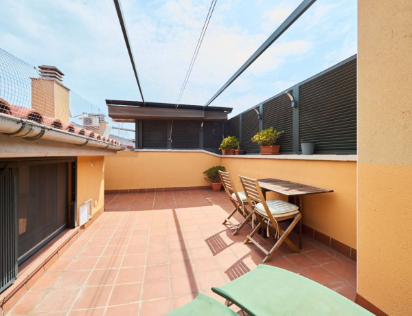 Duplex for sale in Antonio Gaudi, Sant Boi de Llobregat thumbnail 1