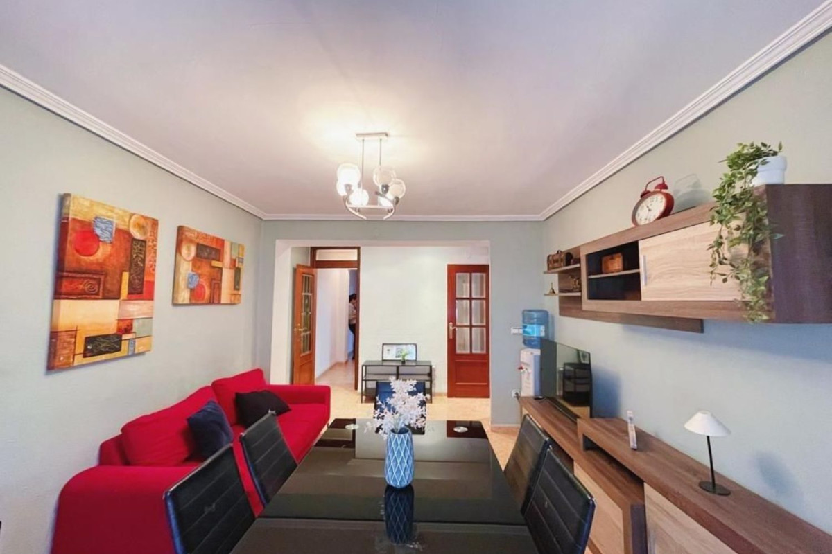 Sale of apartment in Calle l'Almara, Burjassot
photo 5