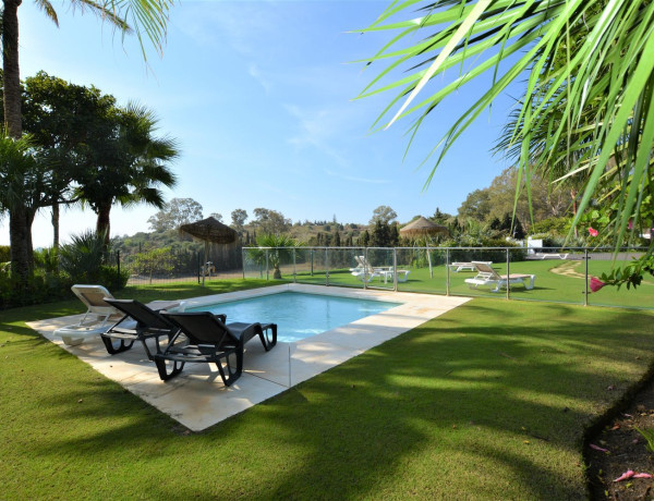 Apartment for sale in  Calle Cartama, 9, Estepona photo 3