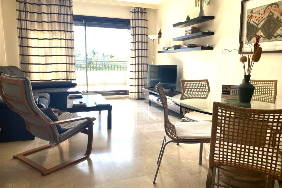 Sale of apartment in Calle Cartama, 9, Estepona
photo 4