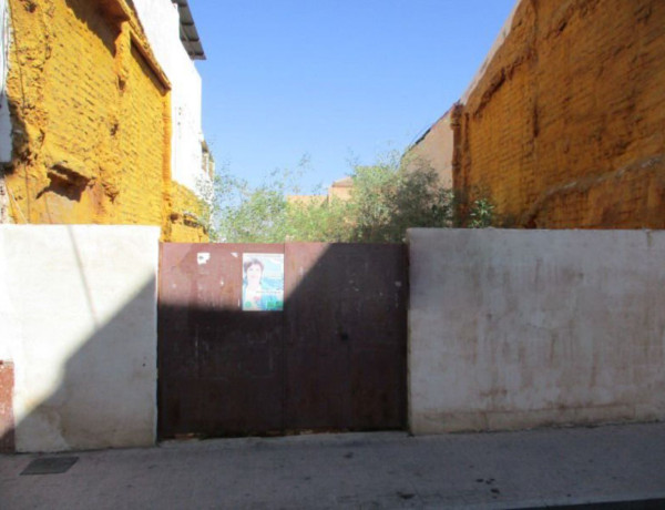 Terreno en venta en calle Juan Carlos I, 94 thumbnail 2