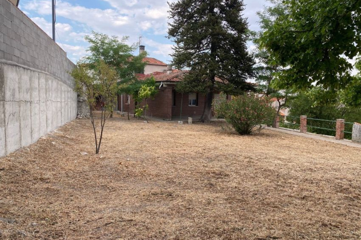 Casa o chalet independiente en venta en calle Escuelas, 7, Cuéllar
photo 1