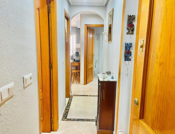 First floor for sale in Centro , Torrevieja thumbnail 2