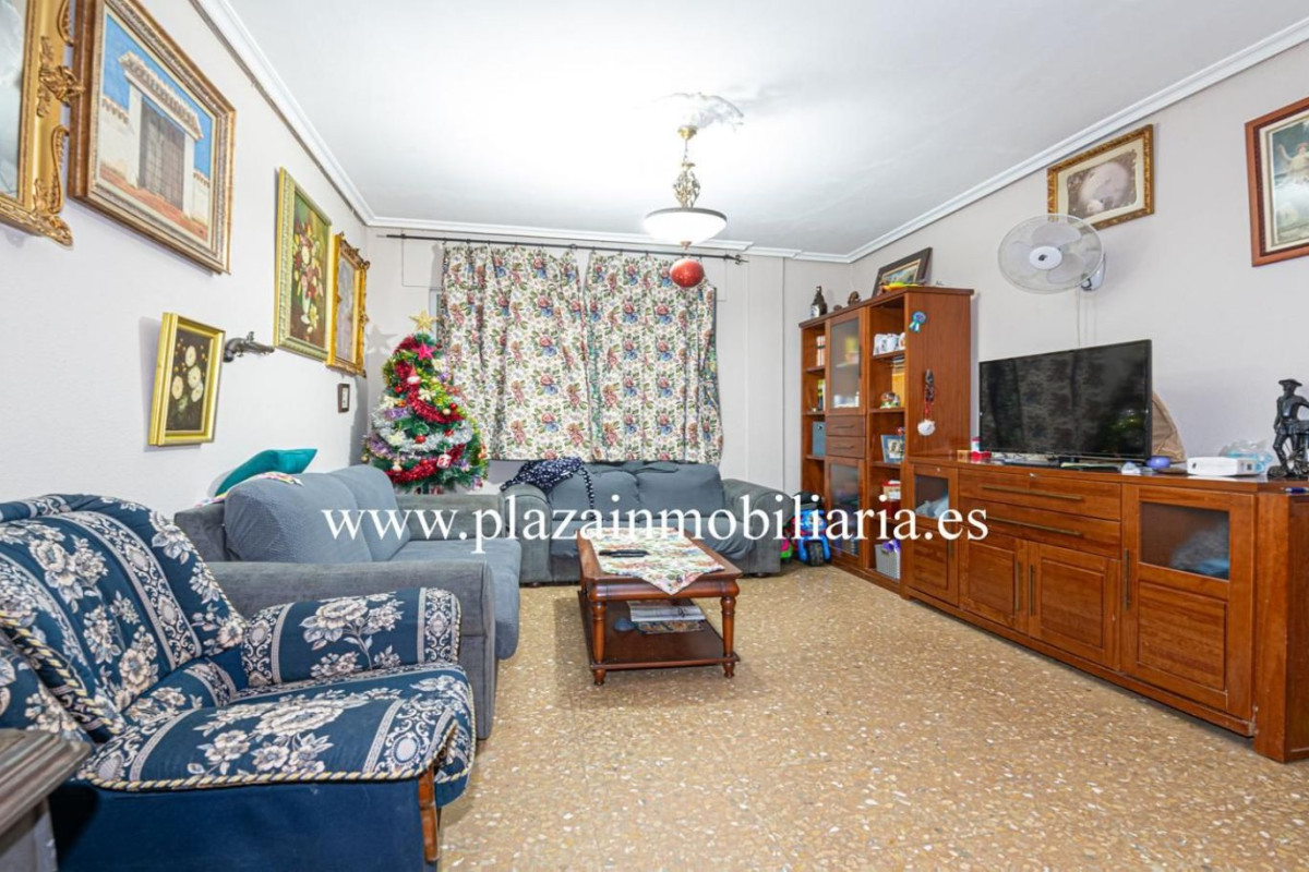Sale of independent chalet in The Valley, Lucena
photo 3