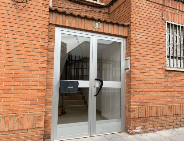 Продажа квартиры в Calle San Isidro, Azuqueca de Henares thumbnail 2