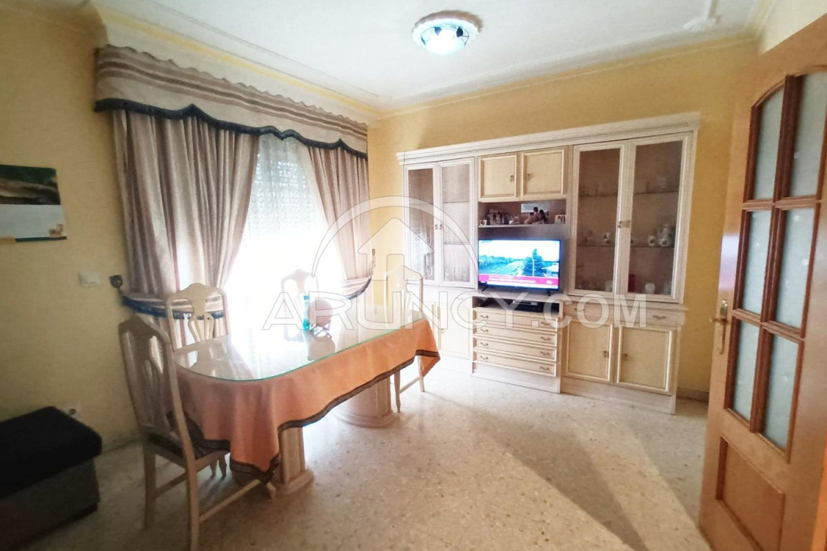 Sale of apartment in New Alcalá, Alcalá de Guadaira
photo 1