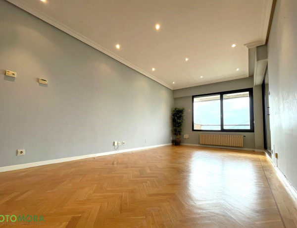 Duplex en venta en , La Moraleja thumbnail 2