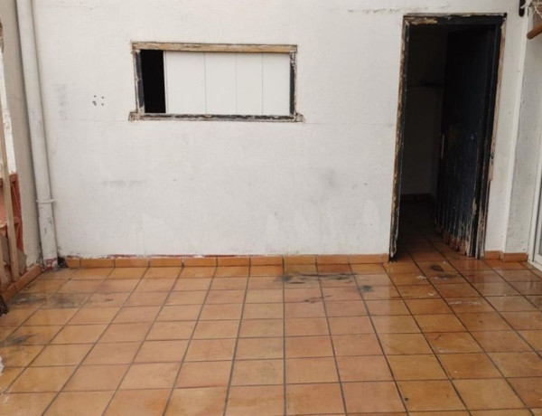 Piso en venta en Veinat , Salt photo 1