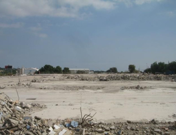 Terreno en venta en Parc Tecnològic thumbnail 2
