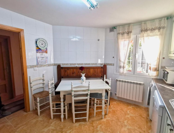 Таунхаус на продажу в , Ugena photo 1