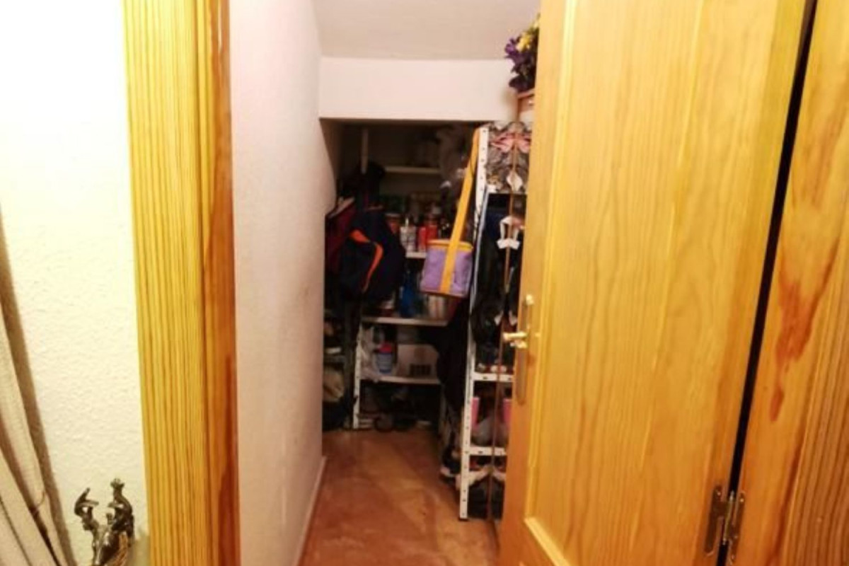 Sprzedaż szeregowego domku w , Ugena photo 4