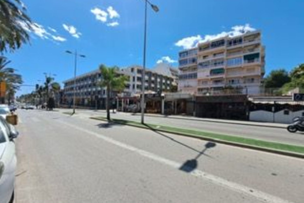 Venta de garaje en Avenida Marysol, 4 , Benalmádena photo 1