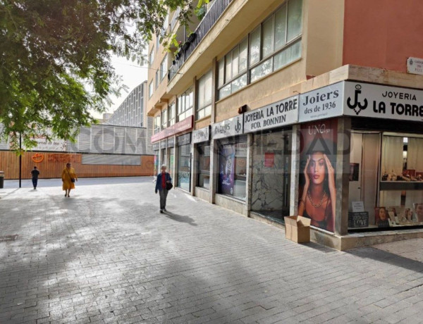 Local en venta en Centro photo 3