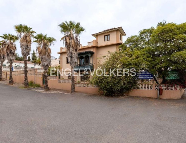 Chalet independiente en venta en Pedro Tarquis Rodríguez, Santa Cruz de Tenerife photo 1