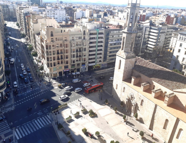 Piso en venta en L'Eixample , València thumbnail 1