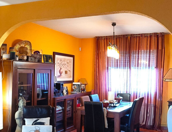 Chalet independiente en venta en , Navalafuente photo 3