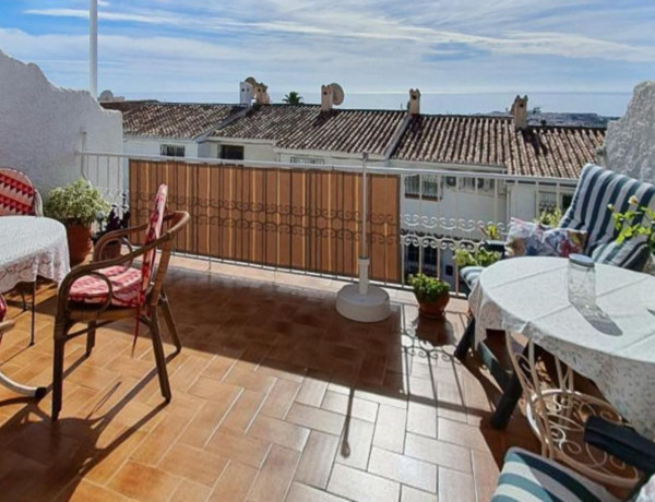 Chalet adosado en venta en Urbanización Naricha, 46 A , Nerja thumbnail 2
