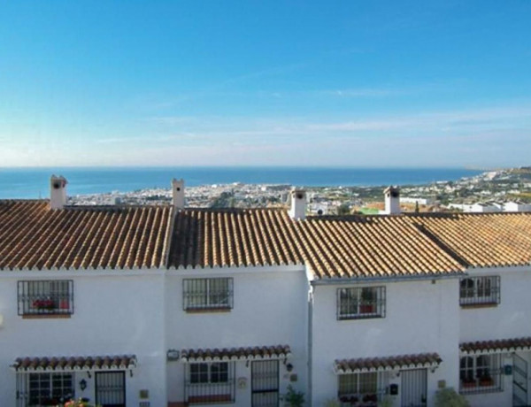Chalet adosado en venta en  Urbanización Naricha, 46 A , Nerja photo 4