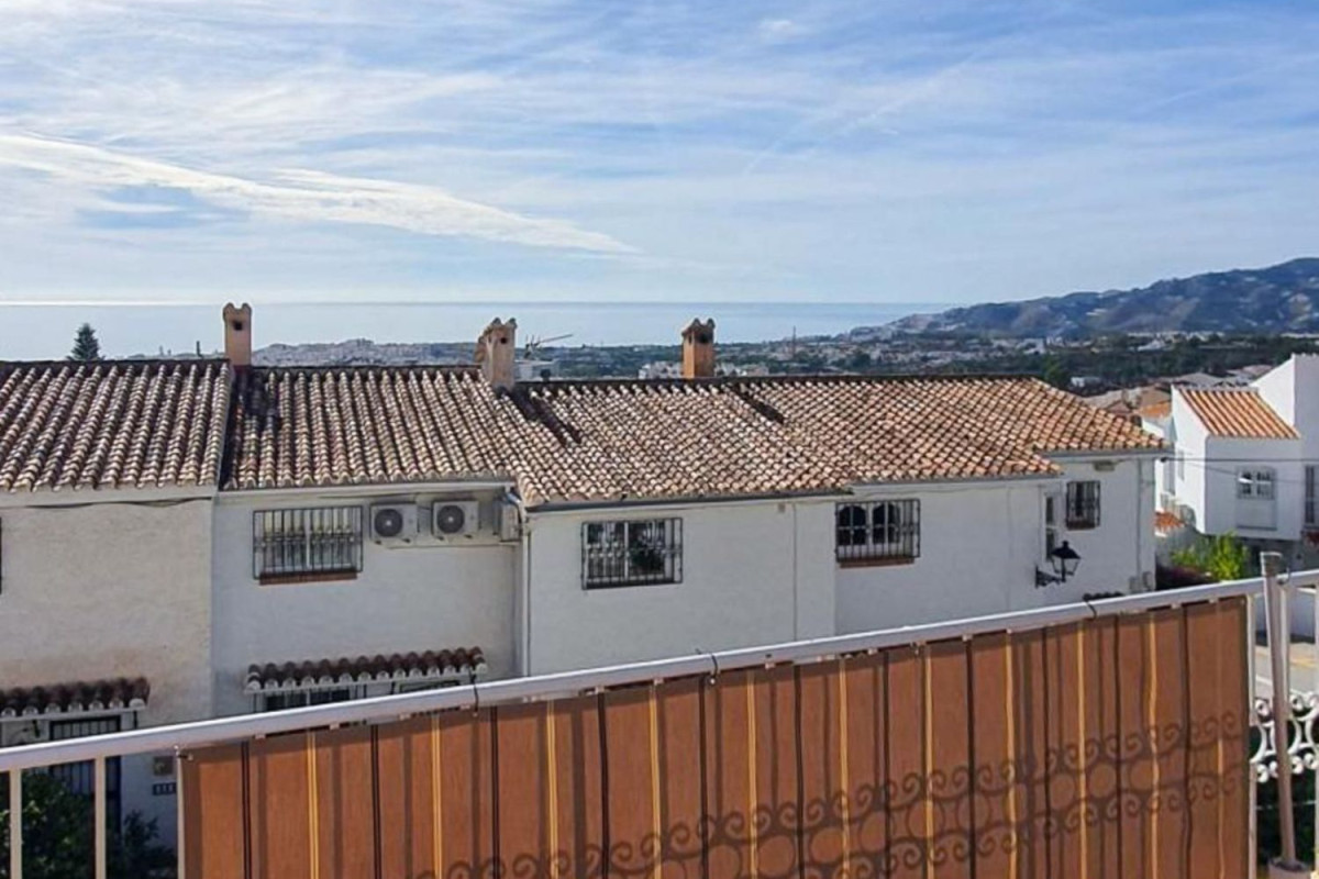 Venta de chalet adosado en Urbanización Naricha, 46 A , Nerja photo 5