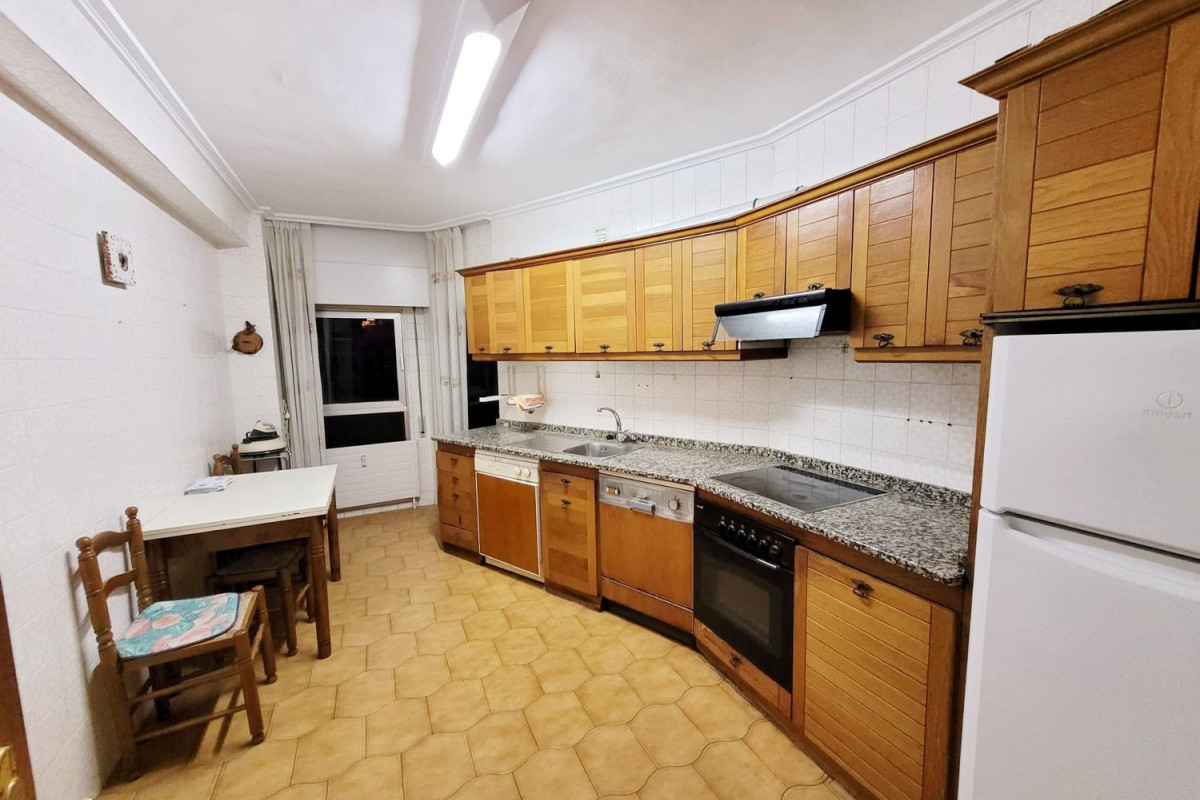 Sale of apartment in Calle Honduras, 5, Vitoria-Gasteiz
photo 1