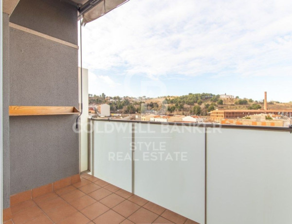 Piso en venta en Ca n'Aurell , Terrassa thumbnail 2