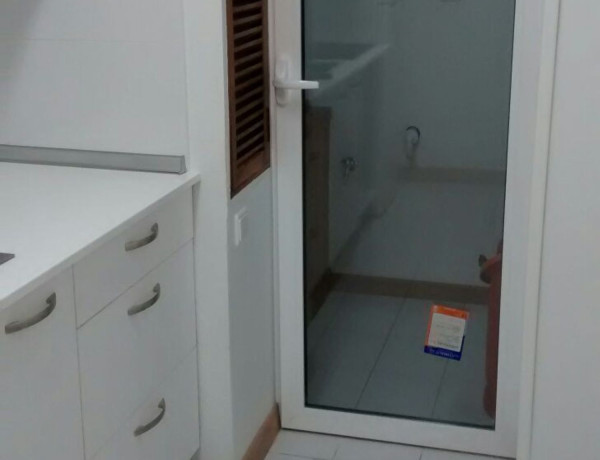 Piso en venta en  Calle Cartagena s/n, Murcia photo 4