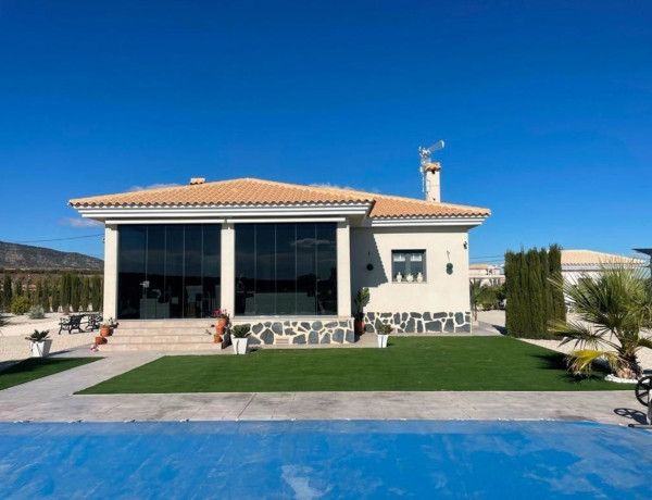 Chalet independiente en venta en , Pinoso photo 1