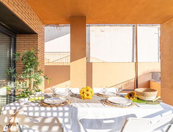 Piso en venta en  Avenida de Girona, 54, L'Escala photo 2