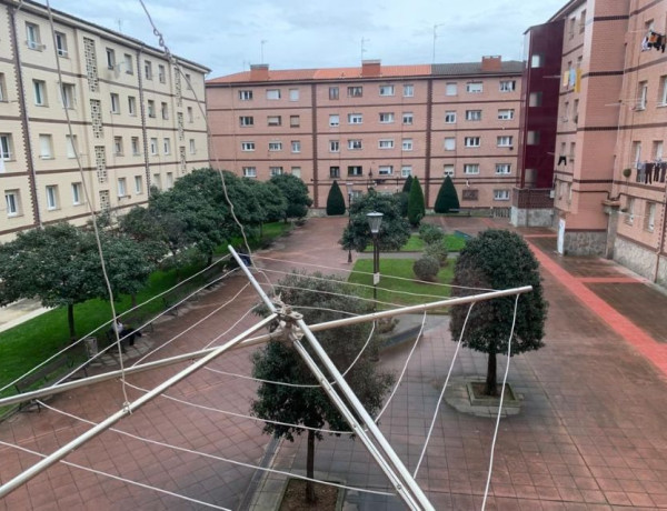 Apartment for sale in Calle Feijoo, Gijón photo 1